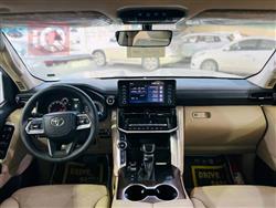 تۆیۆتا لاند کروزەر